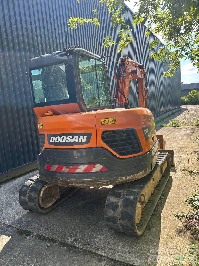 Doosan DX 63-3 Міні-екскаватори < 7т