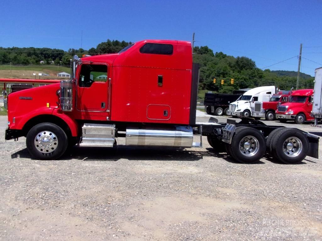 Kenworth T 800 Тягачі