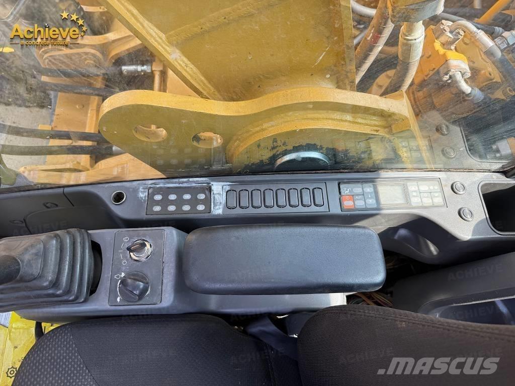 CAT 329 D2L Гусеничні екскаватори