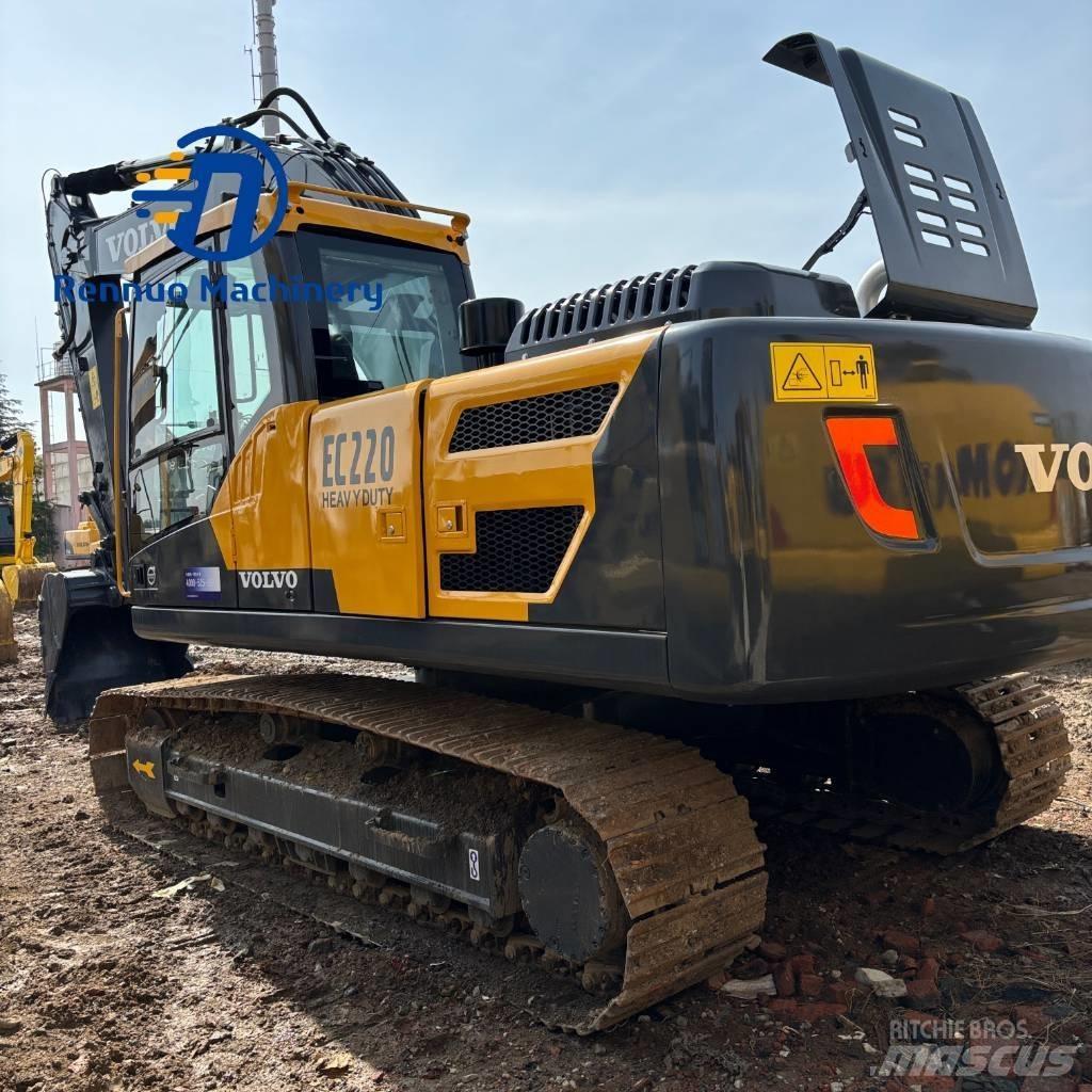 Volvo EC 220 D Гусеничні екскаватори