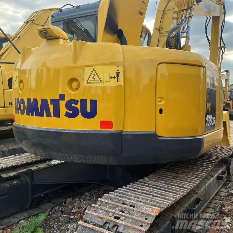 Komatsu PC 138 Гусеничні екскаватори