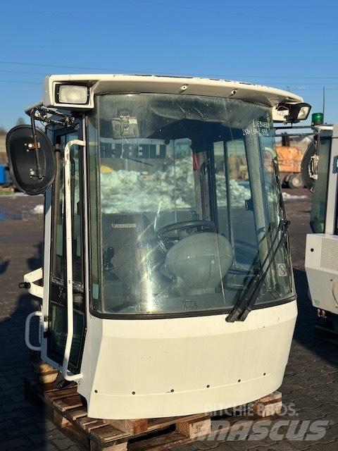 Liebherr L 538 CAB Кабіна