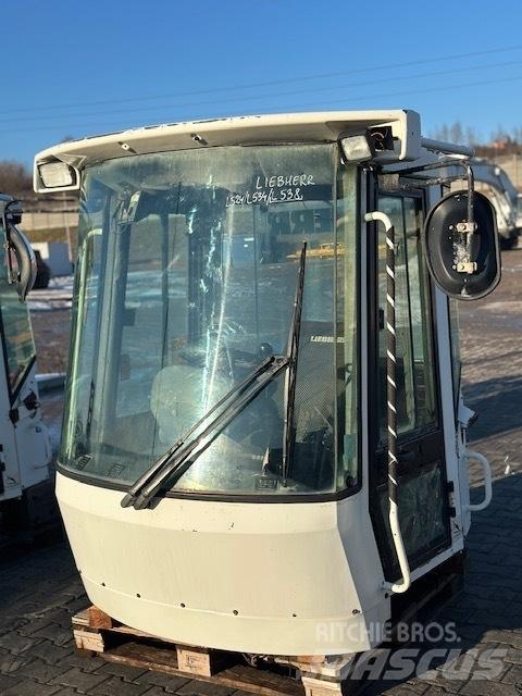 Liebherr L 538 CAB Кабіна