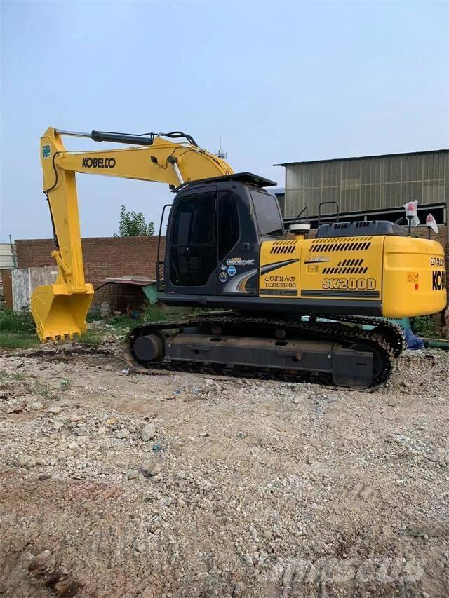Kobelco SK 200 Гусеничні екскаватори