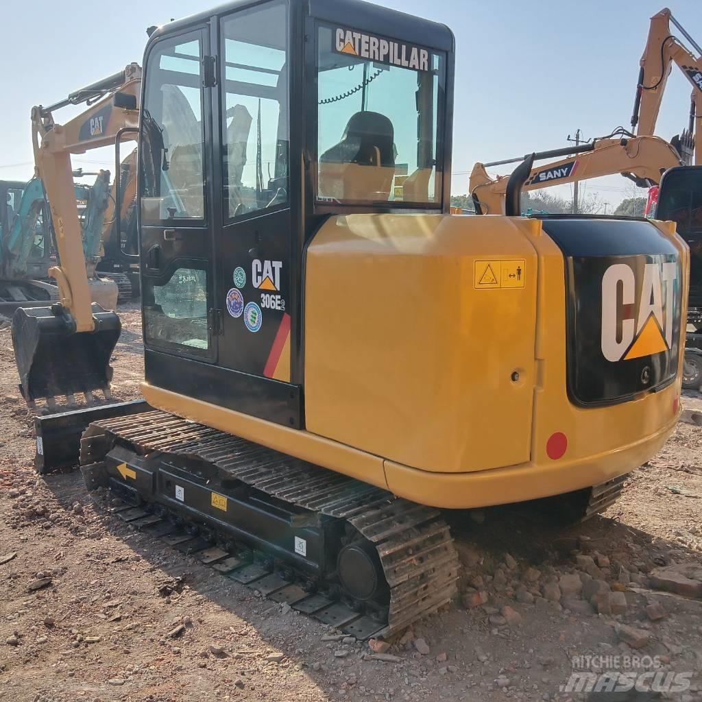 CAT 306E Середні екскаватори 7т. - 12т.