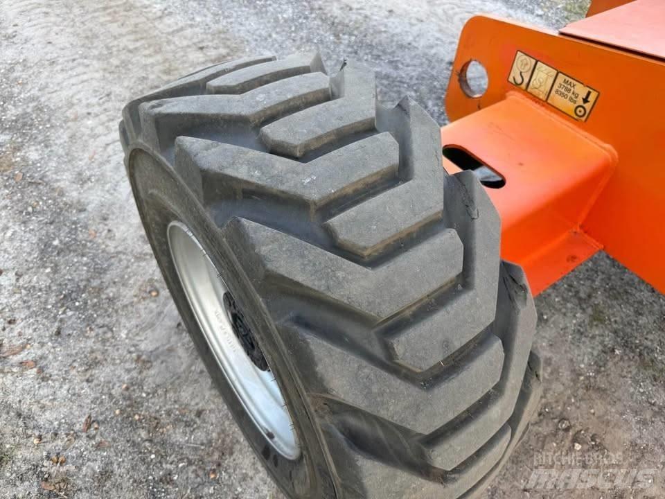 JLG 460 SJ Телескопічні підйомники