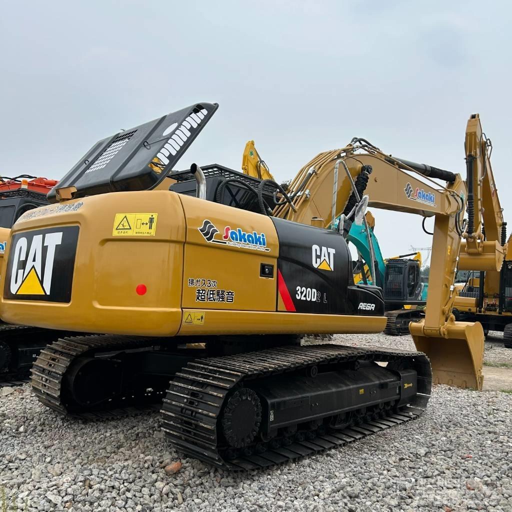 CAT 320D2L Гусеничні екскаватори