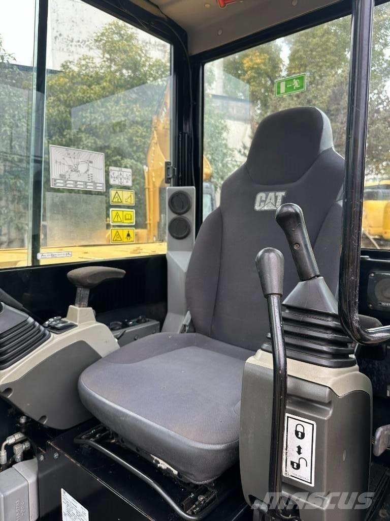 CAT 305.5 Міні-екскаватори < 7т