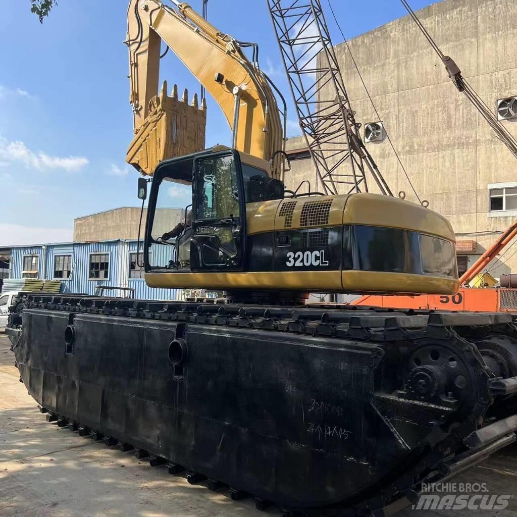 CAT 320 C Екскаватори-амфібії