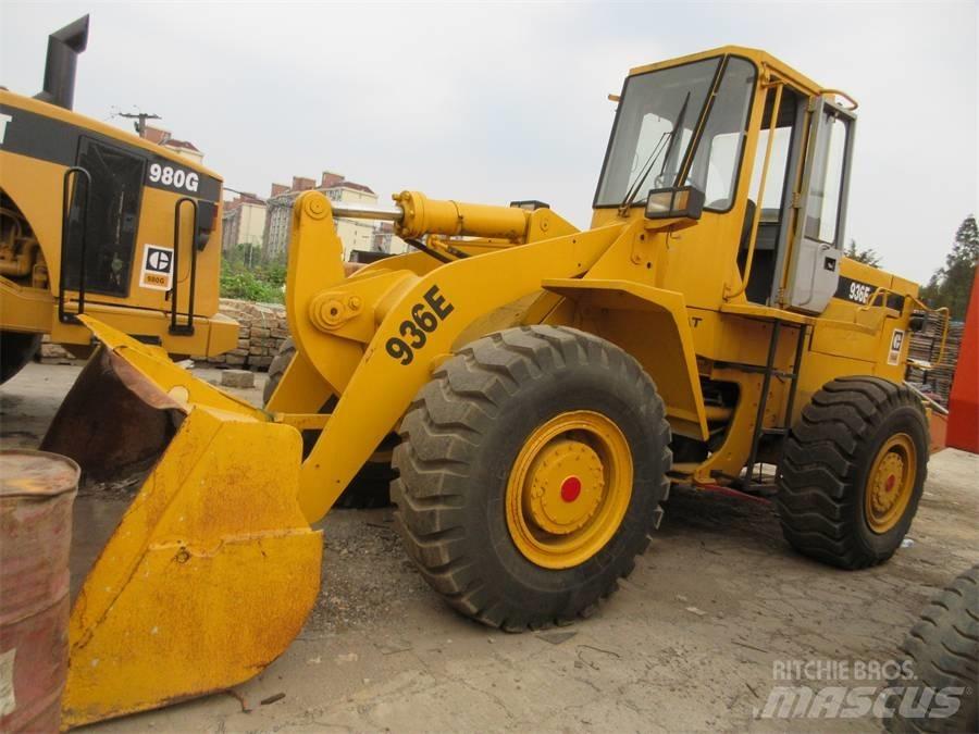 CAT 936 E Фронтальні навантажувачі