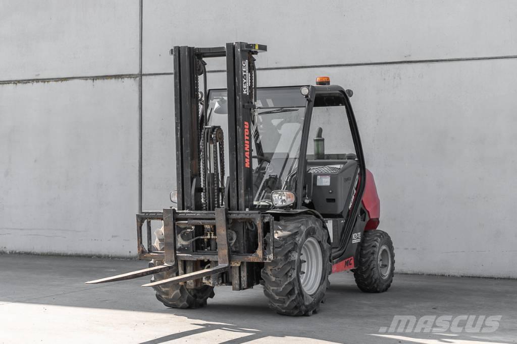 Manitou MC 25-4 Дизельні навантажувачі