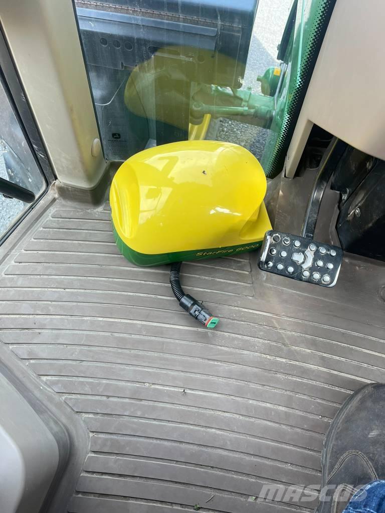 John Deere 6195 M Трактори