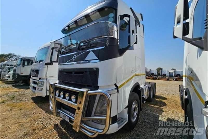 Volvo FH Вантажівки / спеціальні