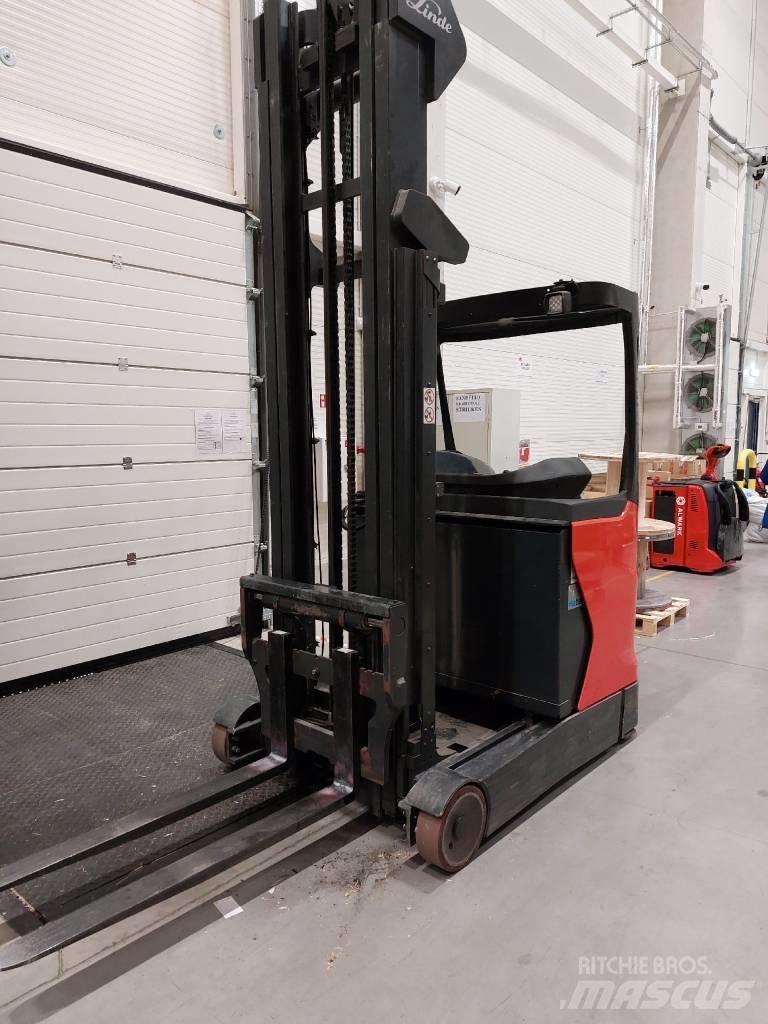 Linde R14 Самохідні електроштабелери