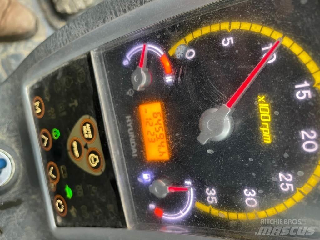 Hyundai R80CR-9 Середні екскаватори 7т. - 12т.