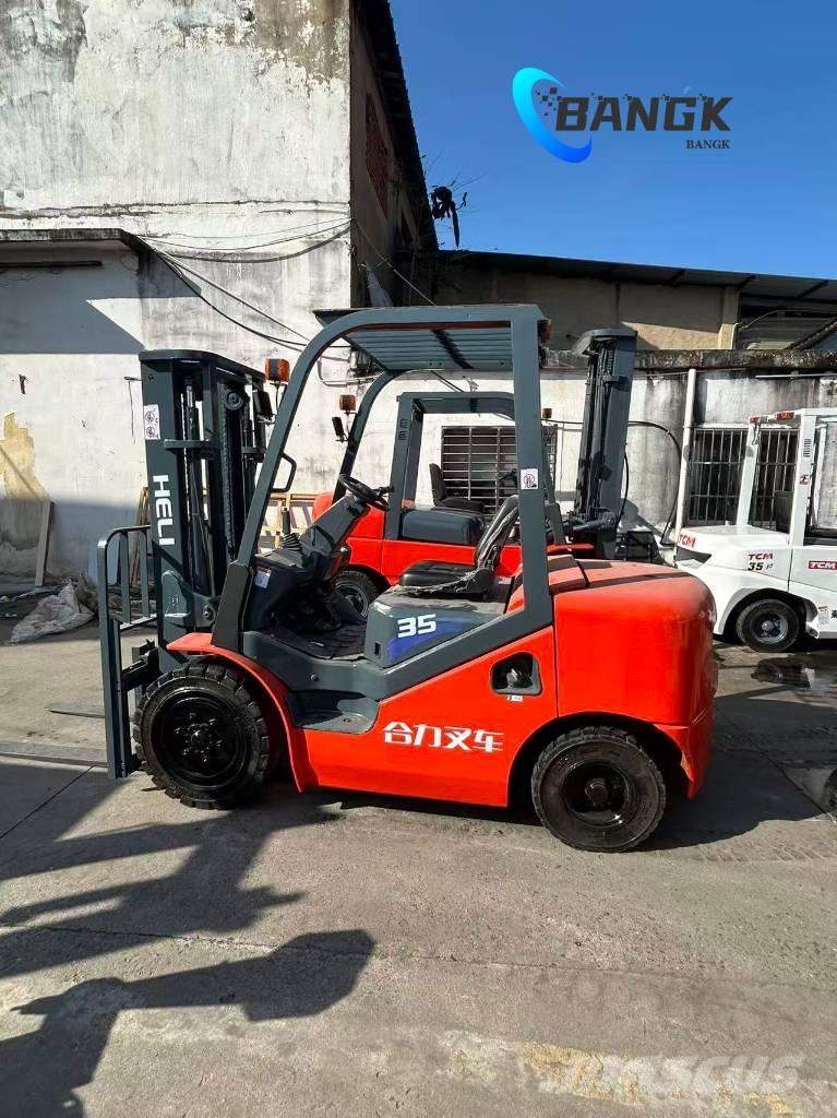 Heli CPCD 35 Дизельні навантажувачі