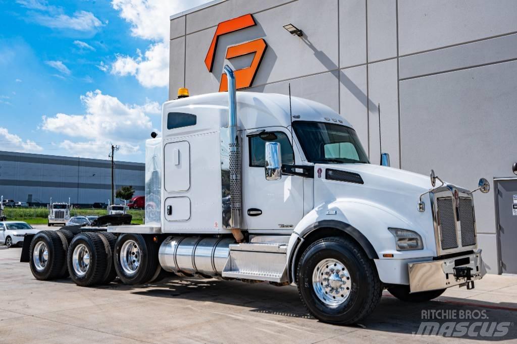 Kenworth T 880 Тягачі