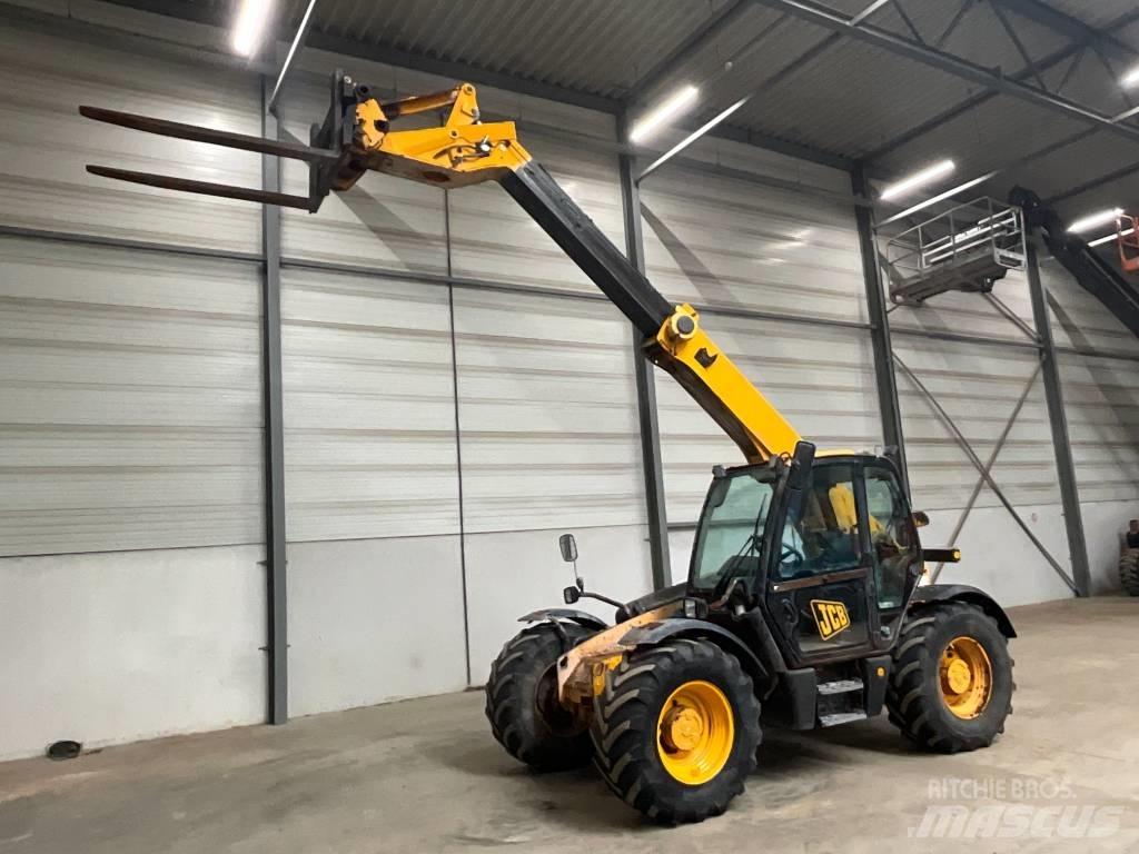 JCB 536-60 Телескопічні навантажувачі