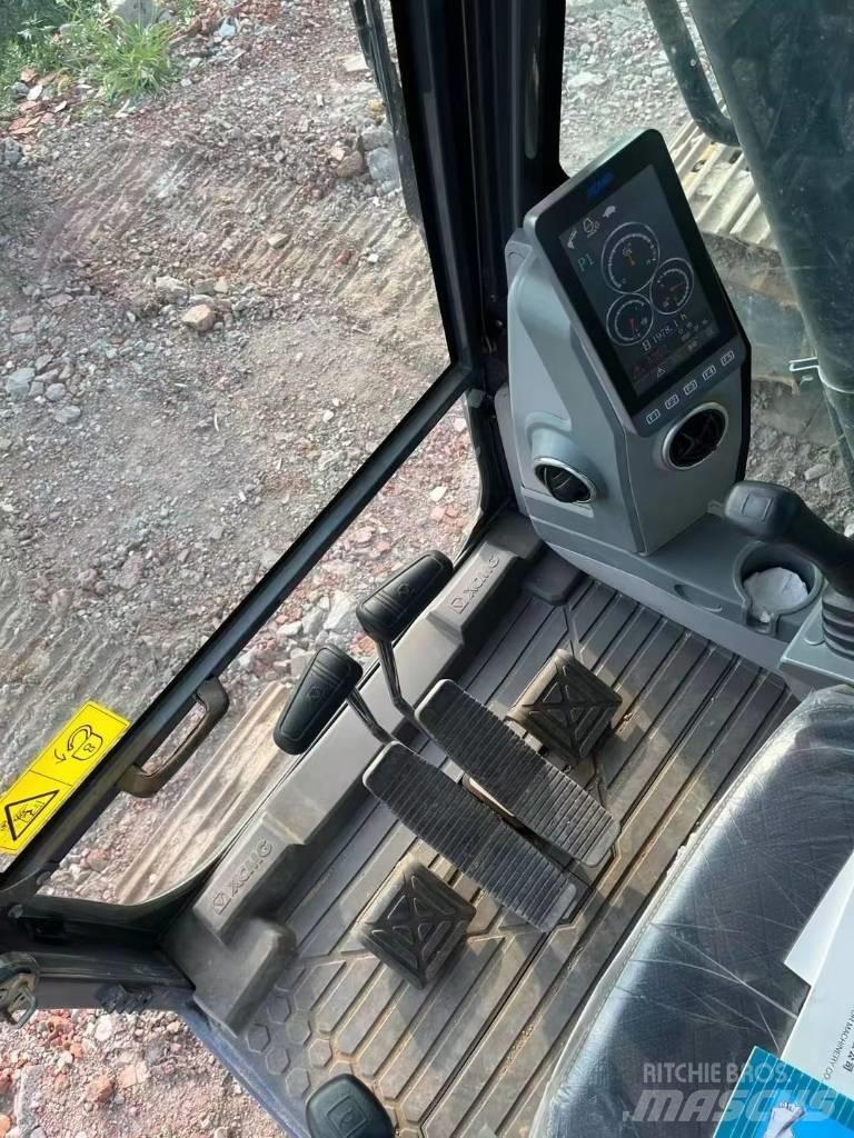 XCMG XE200DA Гусеничні екскаватори
