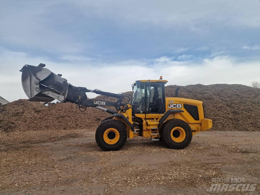 JCB 427 HT Фронтальні навантажувачі