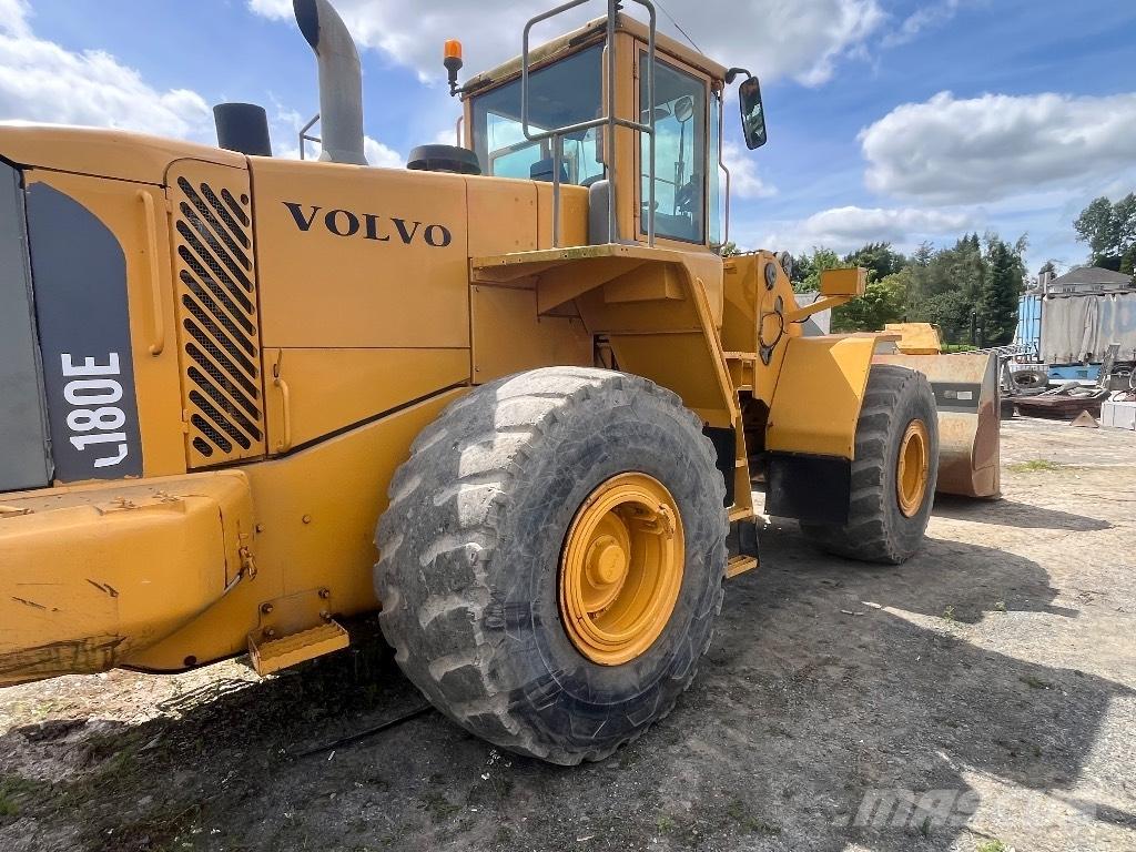 Volvo L 180 E Фронтальні навантажувачі