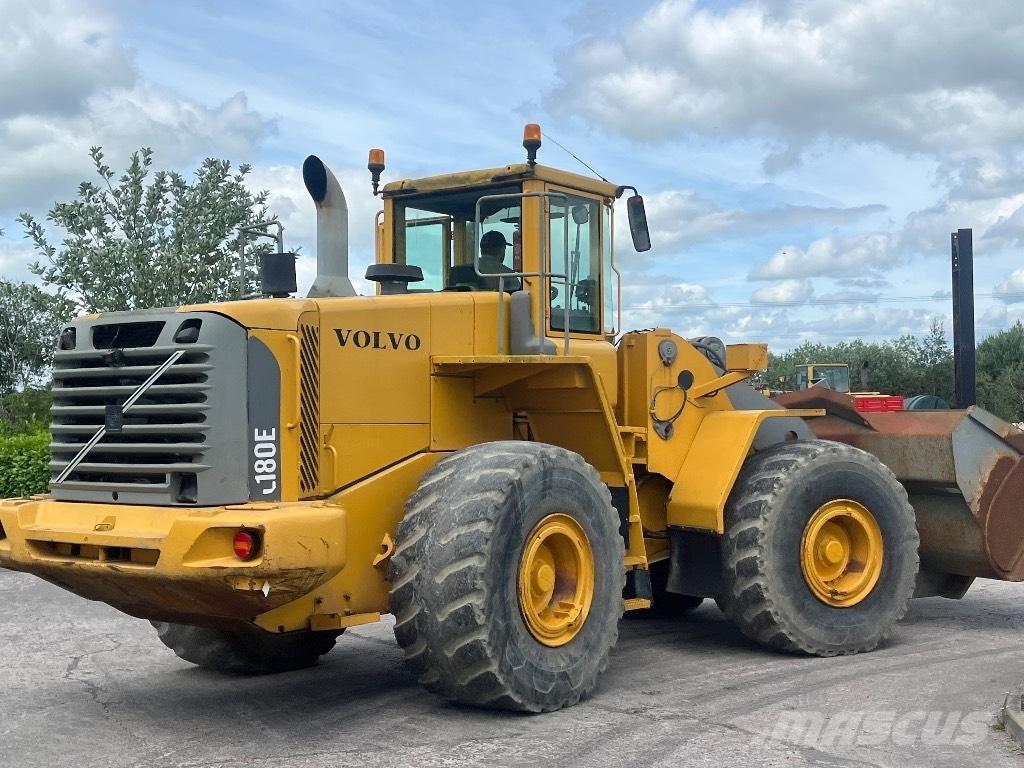 Volvo L 180 E Фронтальні навантажувачі