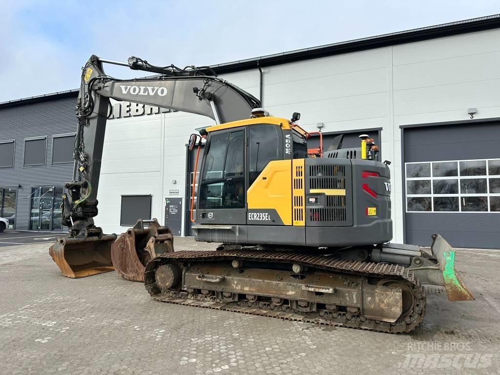 Volvo ECR 235 E LC Гусеничні екскаватори