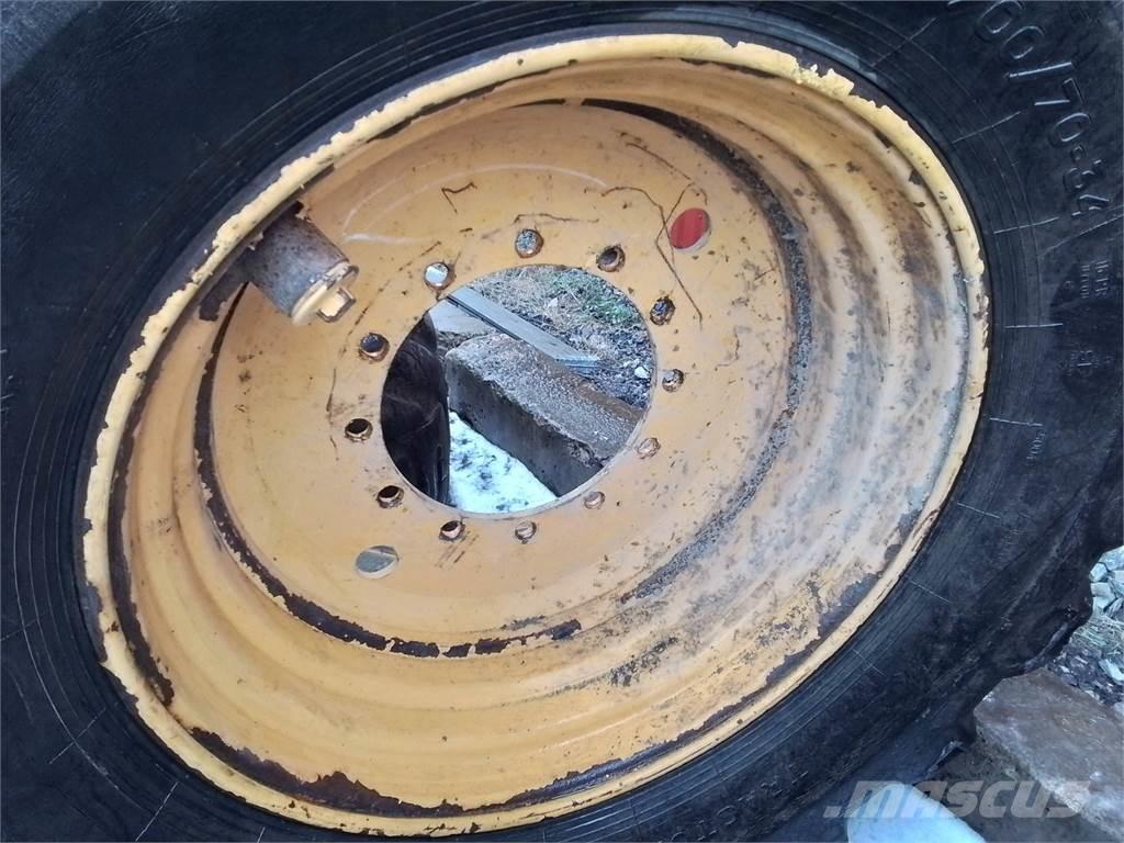 Rottne H20 20x34 Шини