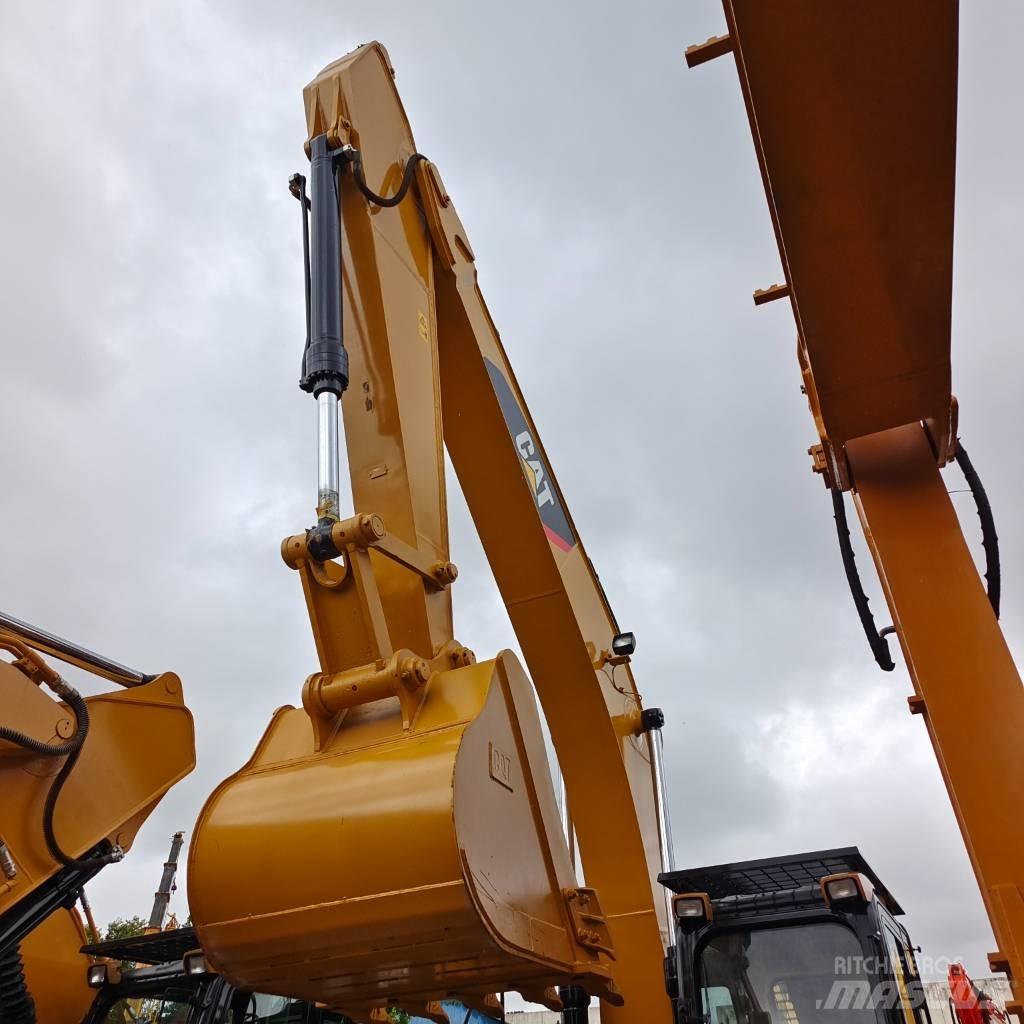 CAT 320D Гусеничні екскаватори