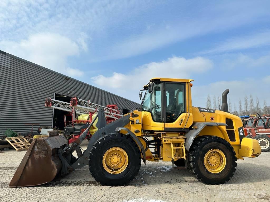 Volvo L90G Фронтальні навантажувачі