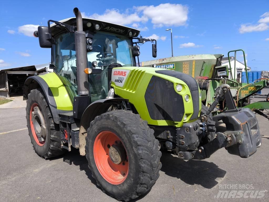 CLAAS Arion 550 Трактори