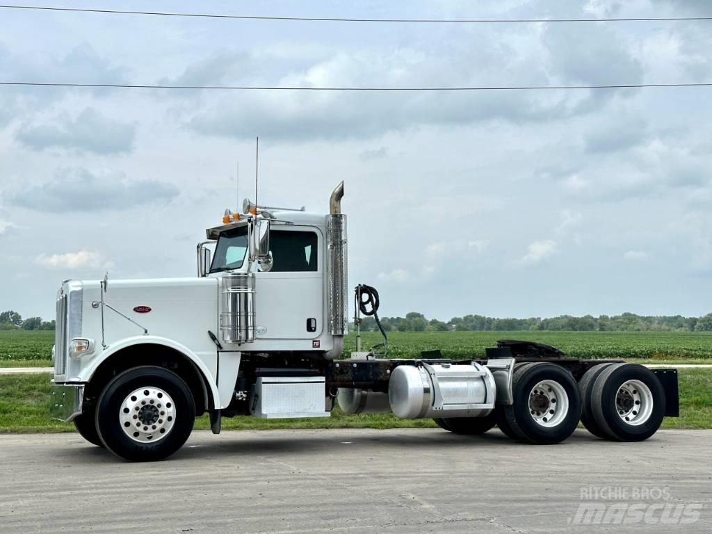 Peterbilt 389 Тягачі
