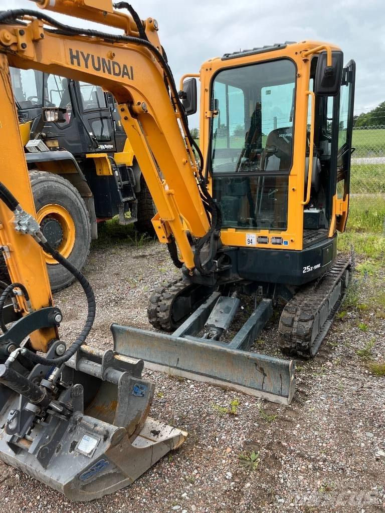 Hyundai R25Z-9 AK Міні-екскаватори < 7т