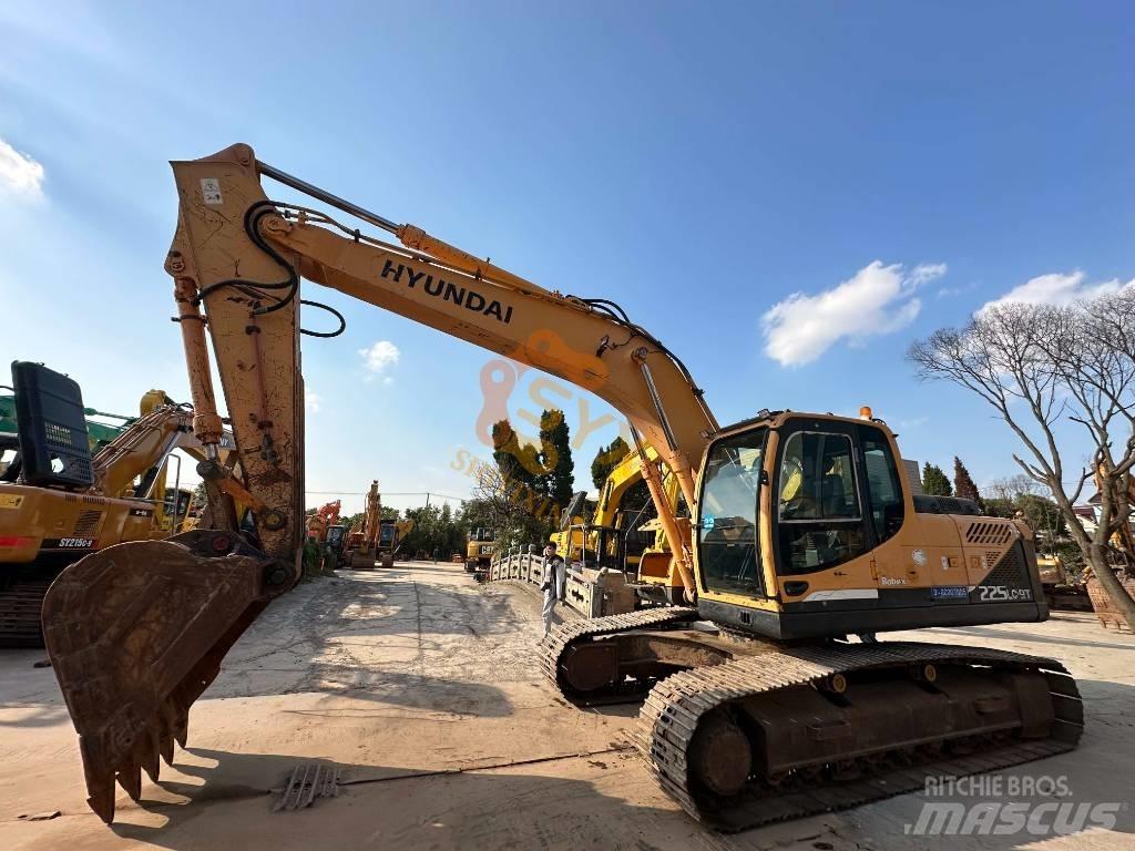 Hyundai 225 Гусеничні екскаватори