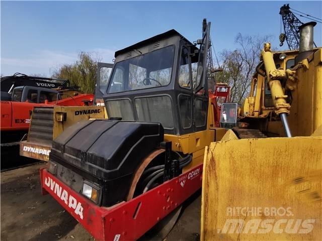 Dynapac CC421 Грунтові котки