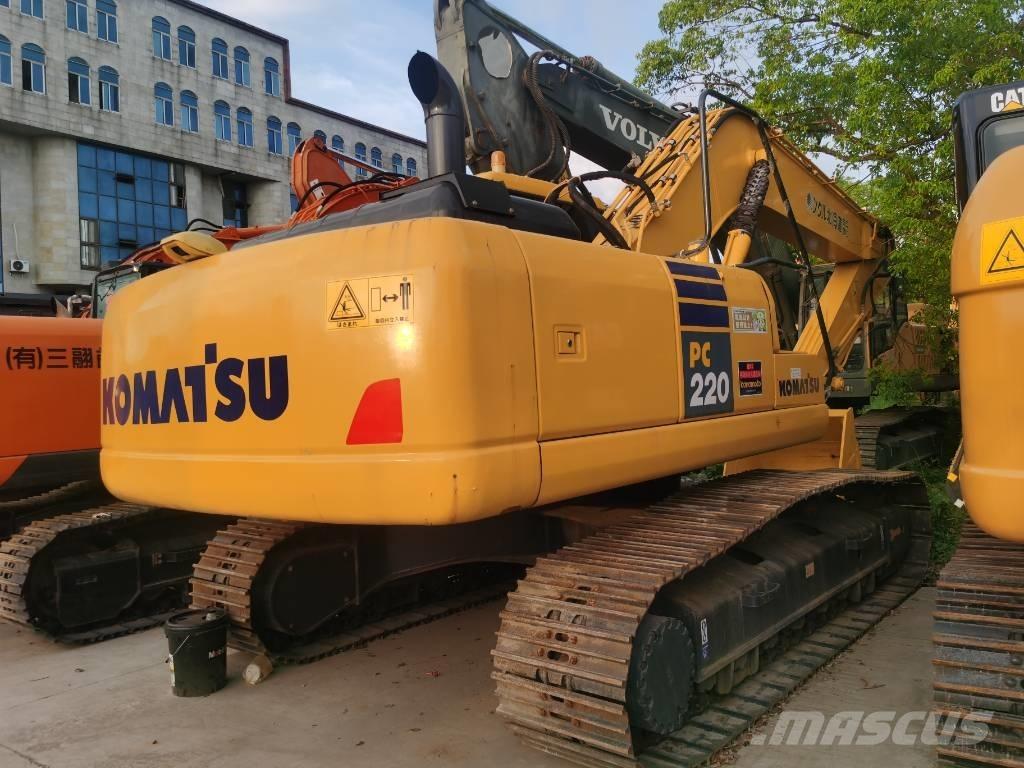 Komatsu PC 220-7 Гусеничні екскаватори