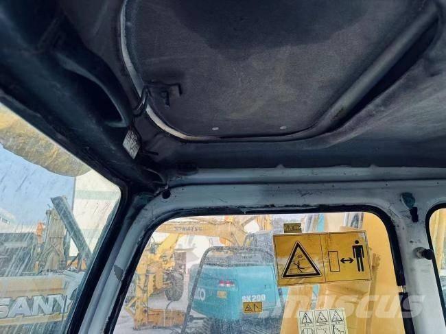 Sumitomo 200 Гусеничні екскаватори