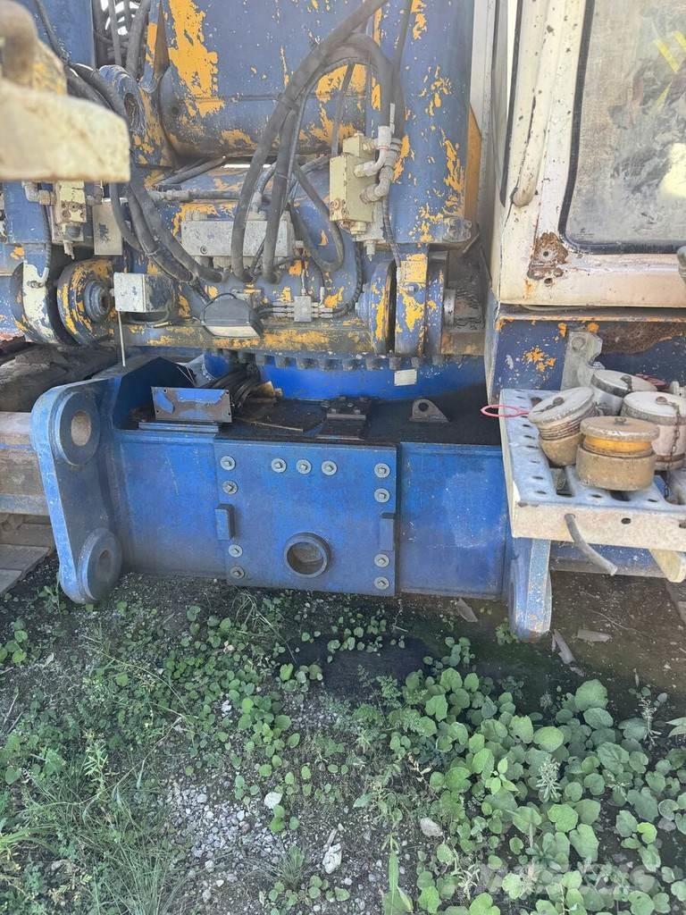 Bauer BG 24 H Стаціонарні бурові установки