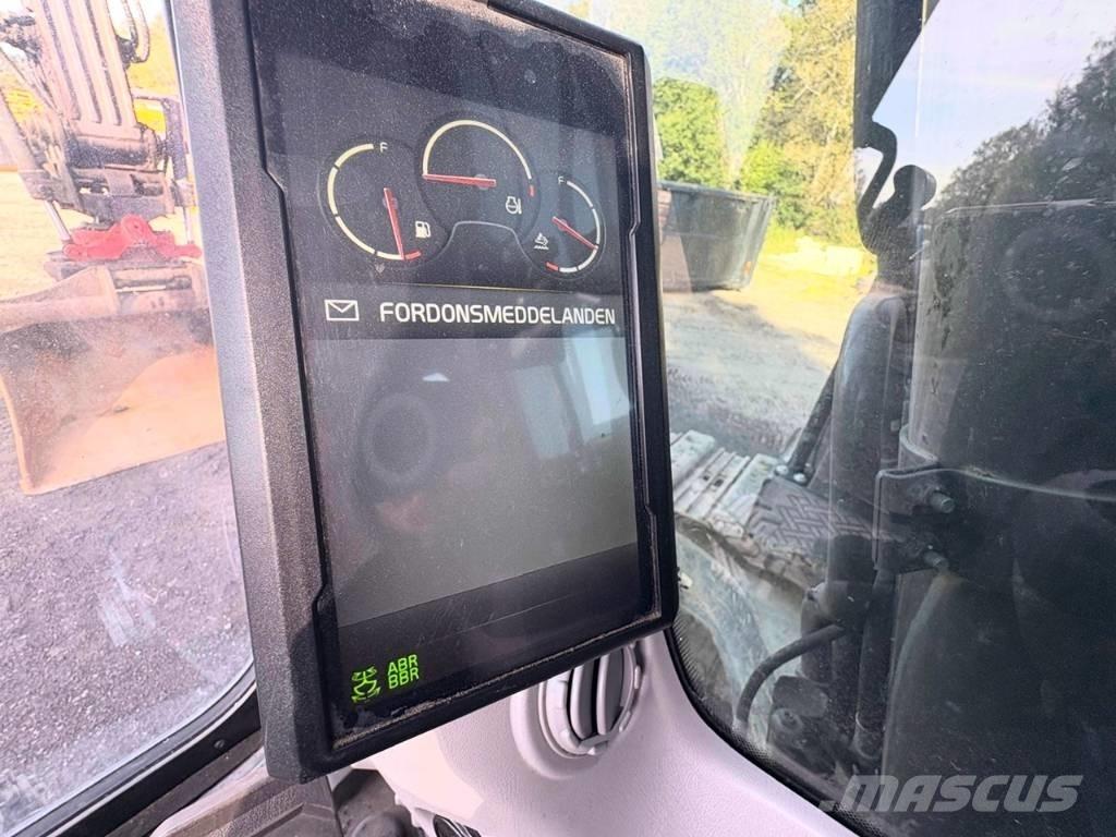 Volvo EC250 EL Гусеничні екскаватори