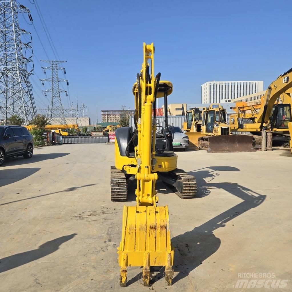 Komatsu PC 35 Міні-екскаватори < 7т