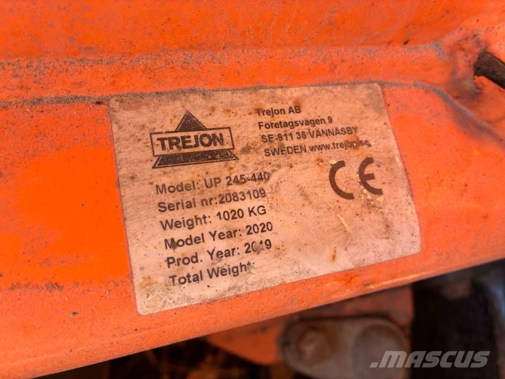 Optimal UP 245-440 Плуги