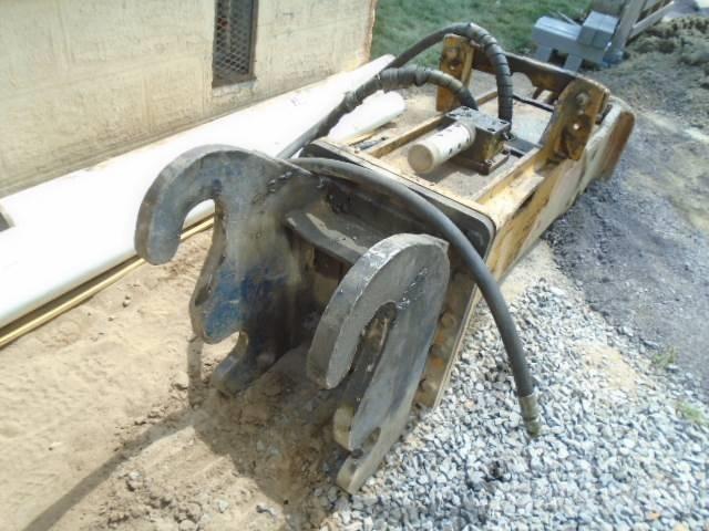 CASE CX 160 C Гусеничні екскаватори