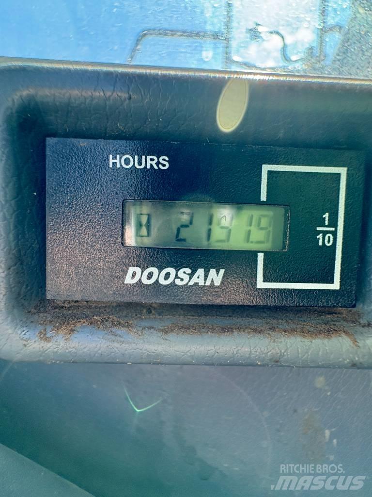 Doosan DX 140 LCR Гусеничні екскаватори