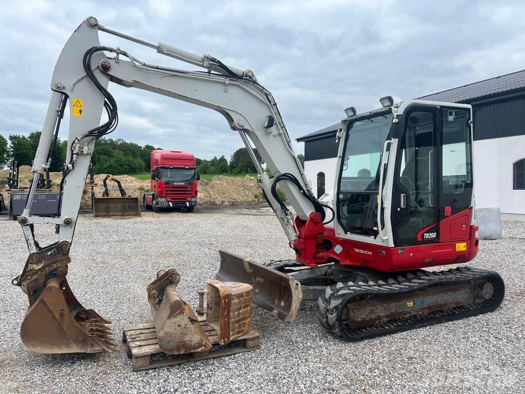 Takeuchi TB260 Міні-екскаватори < 7т