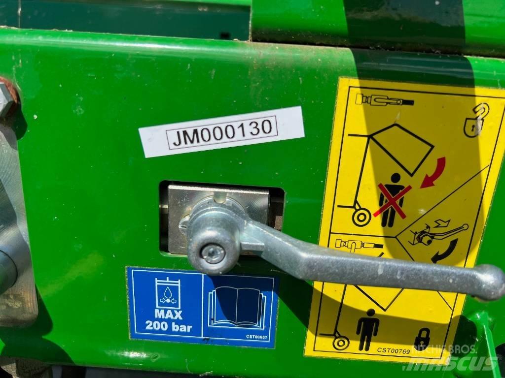 McHale F 5500 Рулонні прес-підбирачі