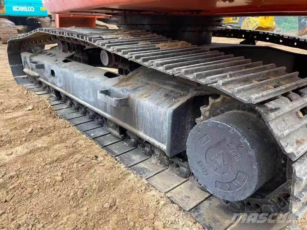 Doosan 225-7 Гусеничні екскаватори