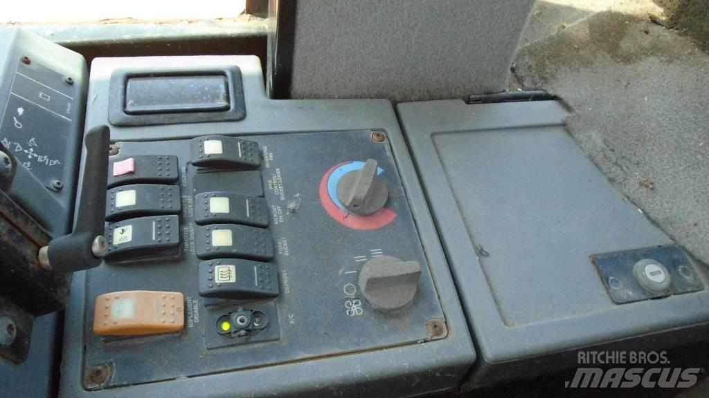 CAT 924 G HL Фронтальні навантажувачі