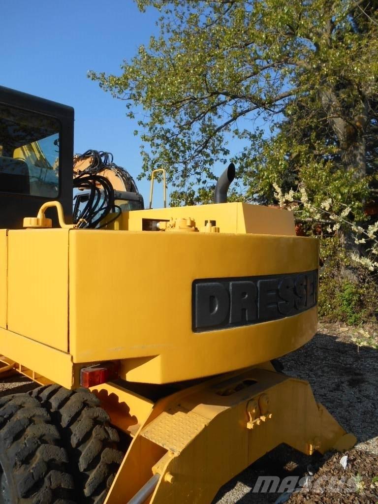 Furukawa 625E Колісні екскаватори