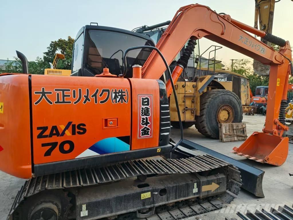 Hitachi ZX 70 Середні екскаватори 7т. - 12т.