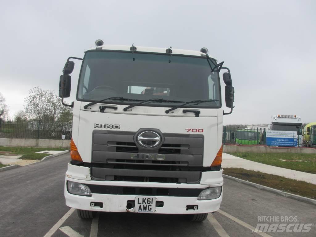Hino 700 Автокрани
